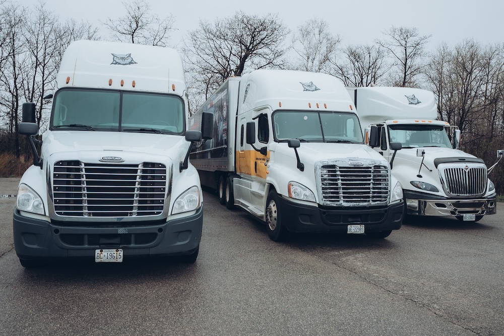 KnowledgeSurge-trucks